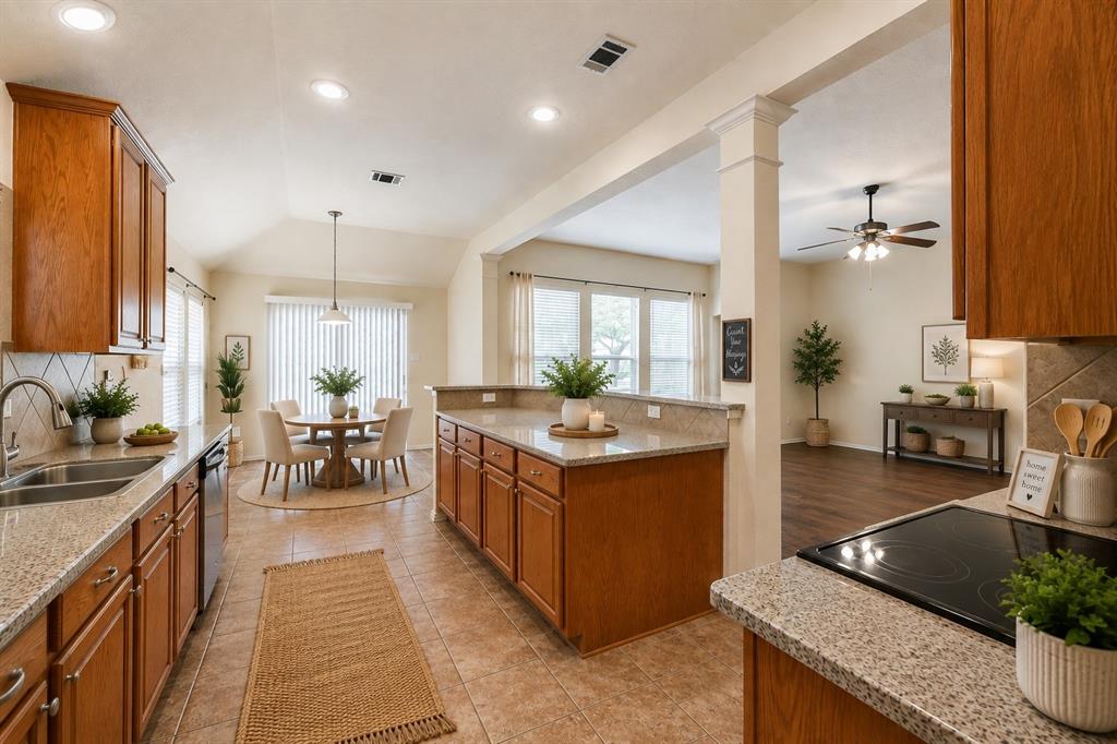 2813 Fox Creek Trail Property Photo 15