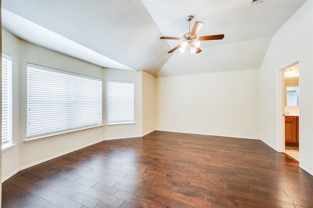 2813 Fox Creek Trail Property Photo 24