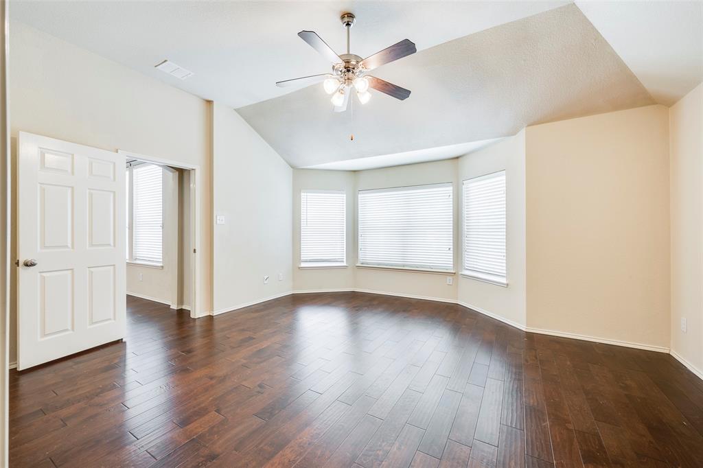 2813 Fox Creek Trail Property Photo 25