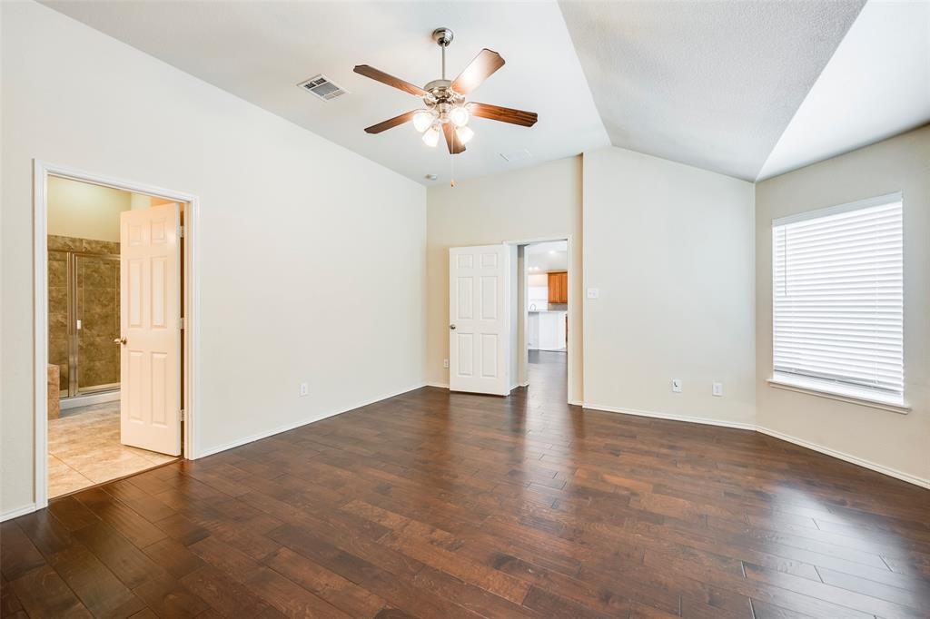 2813 Fox Creek Trail Property Photo 26