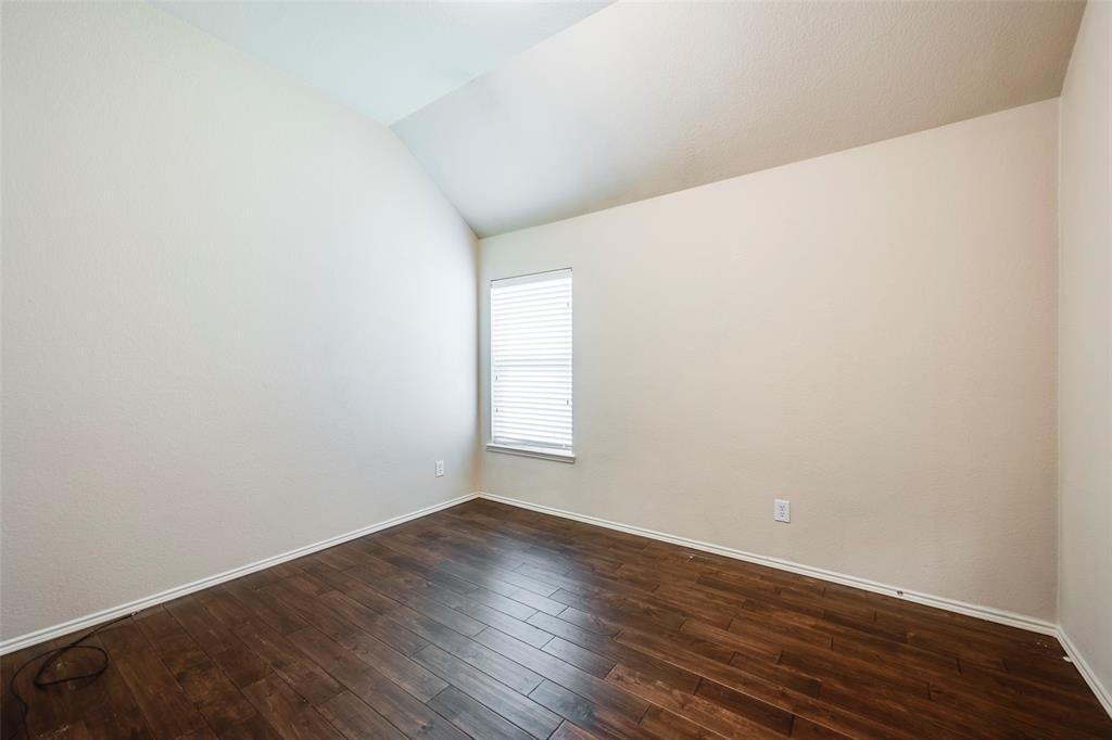 2813 Fox Creek Trail Property Photo 32