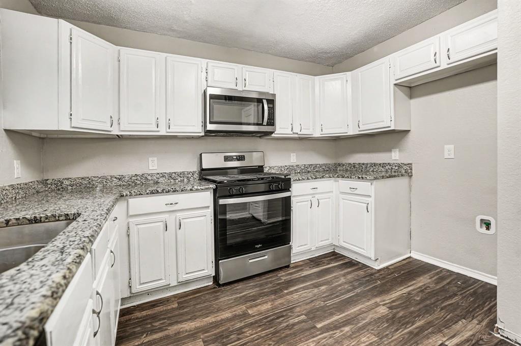 307 Hopewell Street Property Photo 8