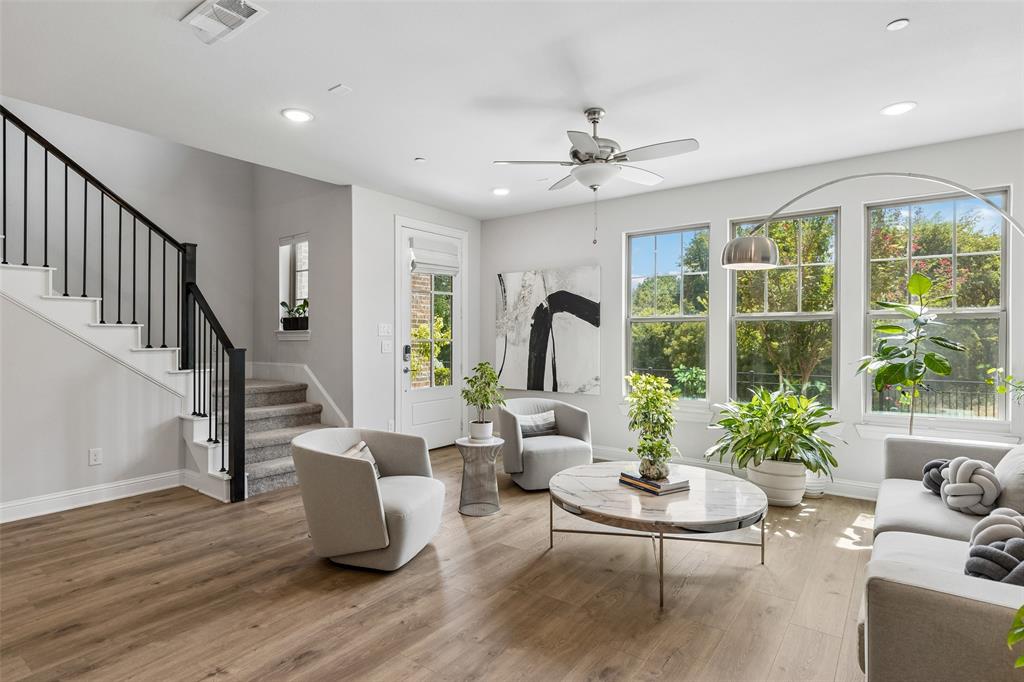 1933 Mcclane Drive Property Photo 6