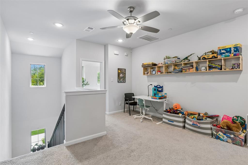 1933 Mcclane Drive Property Photo 13