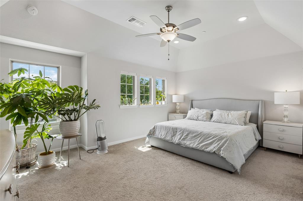 1933 Mcclane Drive Property Photo 14