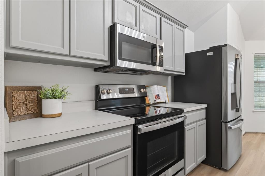 1220 Goldeneye Property Photo 12