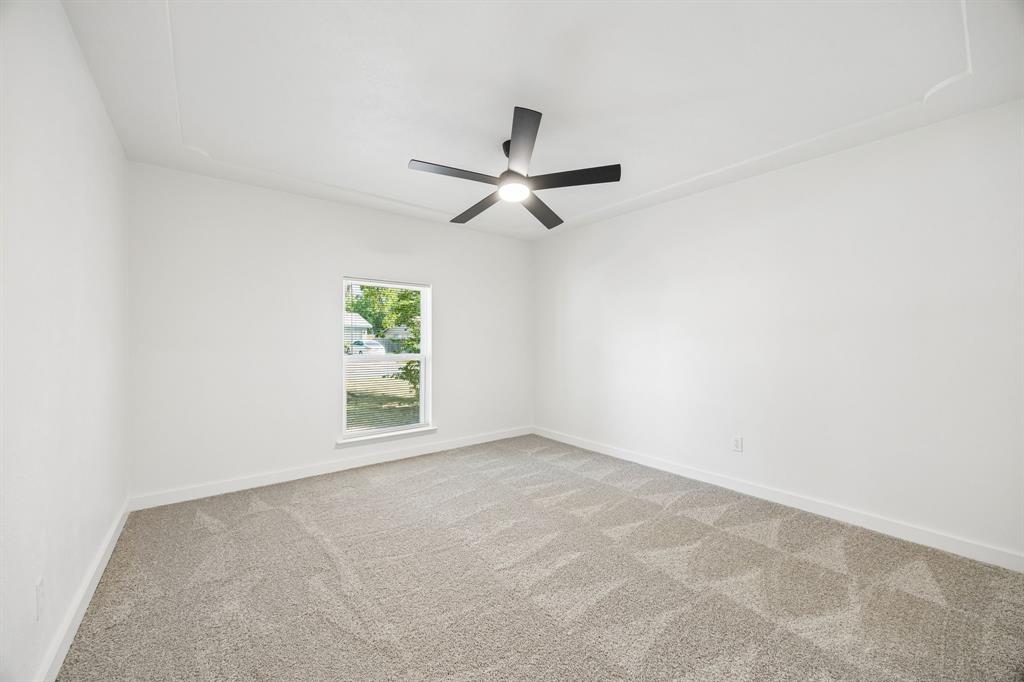 453 Edwards Drive Property Photo 16