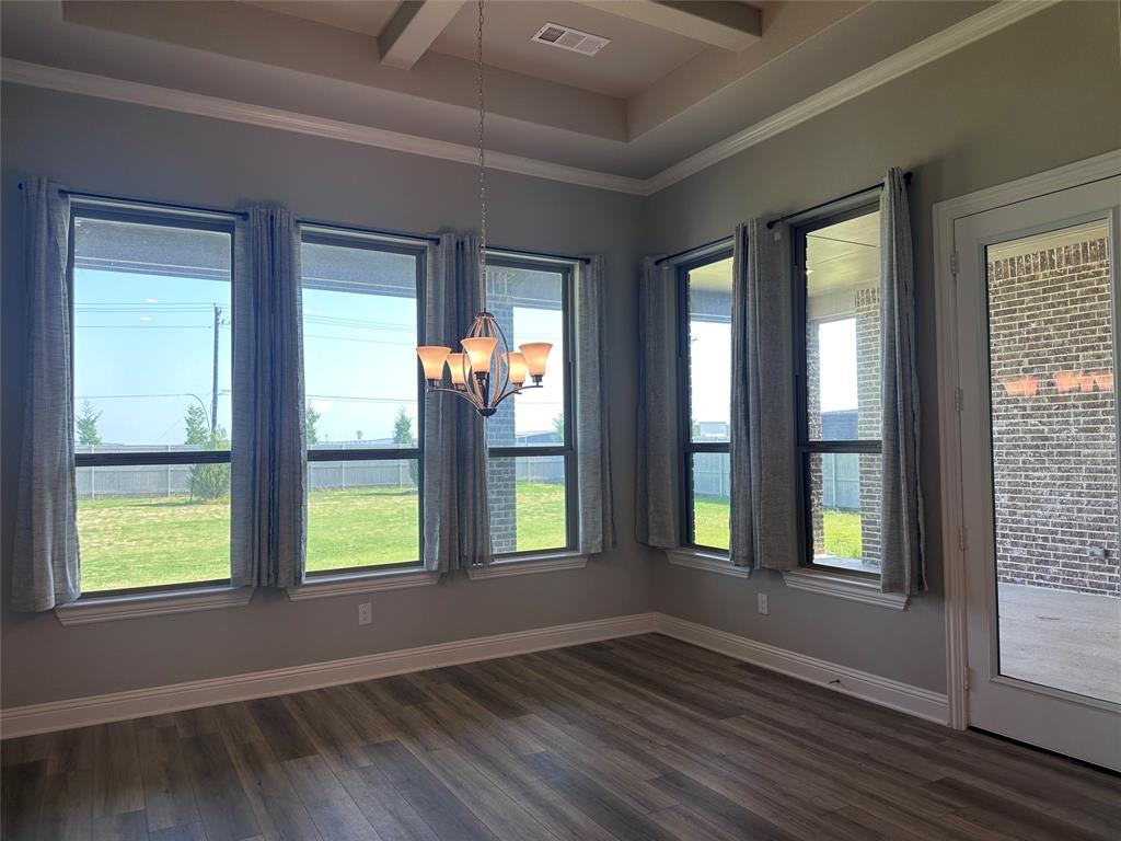 2608 Roaming Trail Property Photo 4