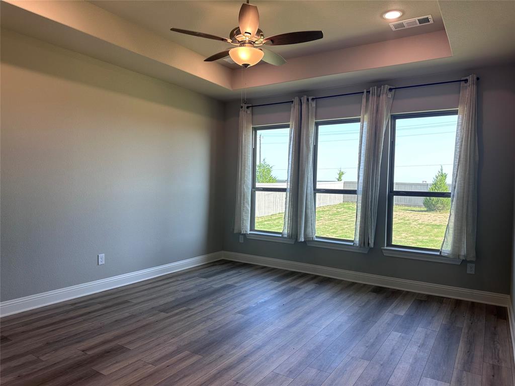 2608 Roaming Trail Property Photo 5