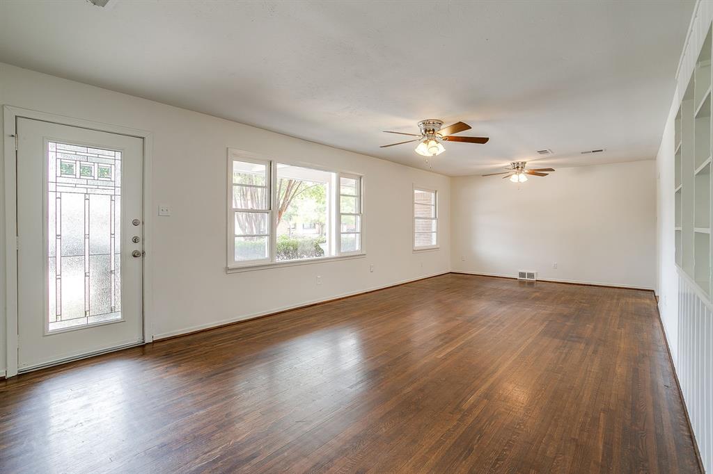 5736 Tracyne Drive Property Photo 8