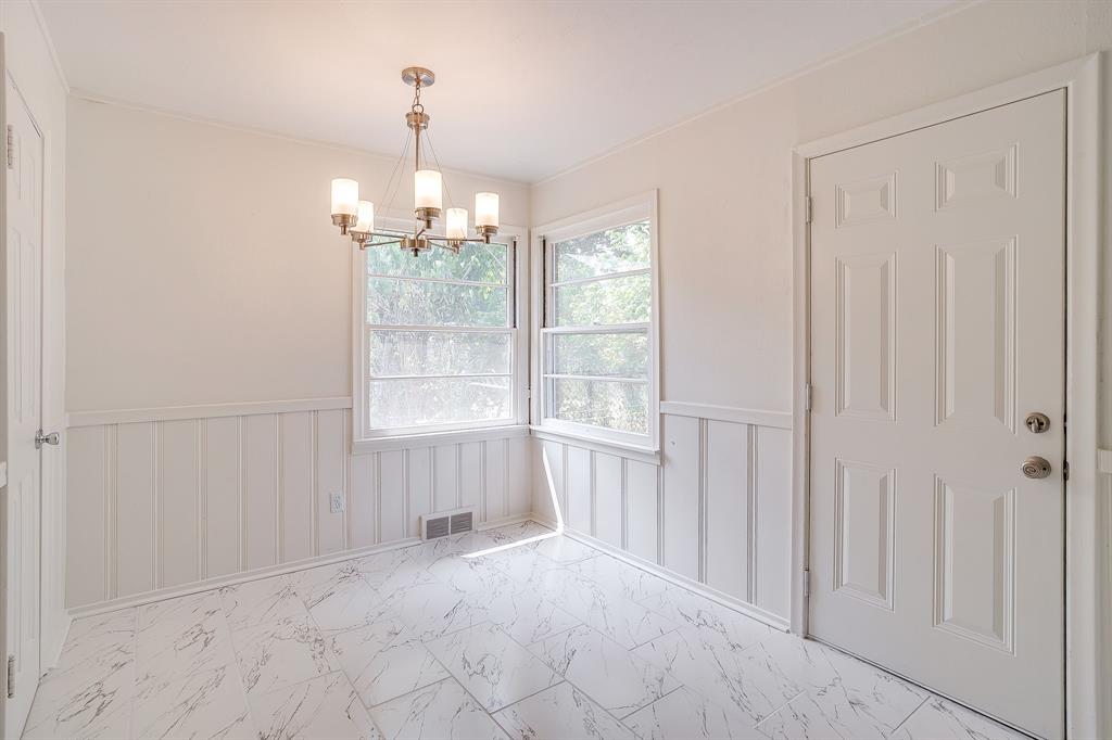 5736 Tracyne Drive Property Photo 14