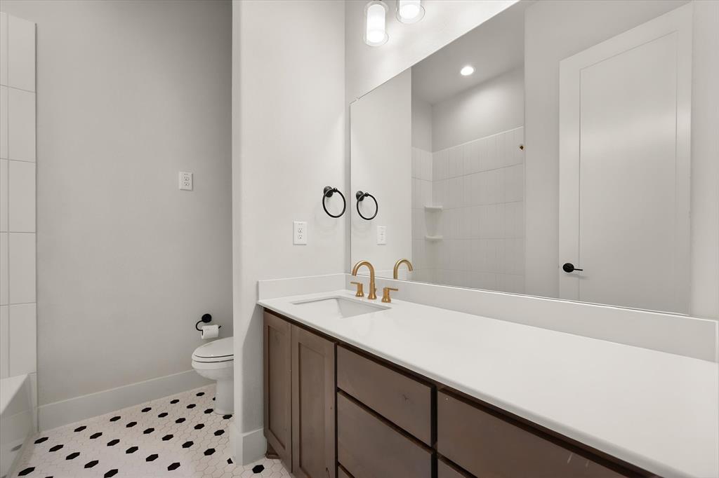 7850 Woodstream Road Property Photo 28