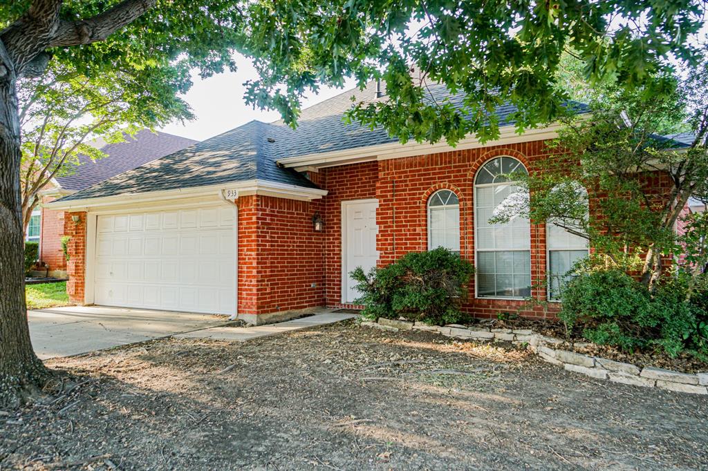 933 Blossomwood Court Property Photo 1