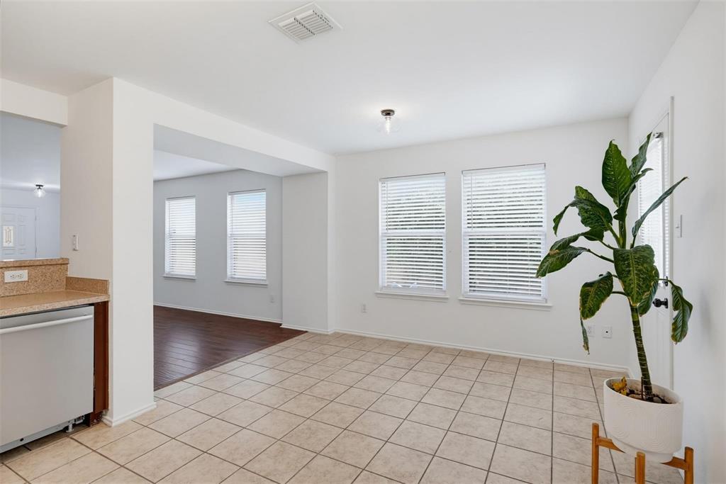 1612 Crown Point Drive Property Photo 15