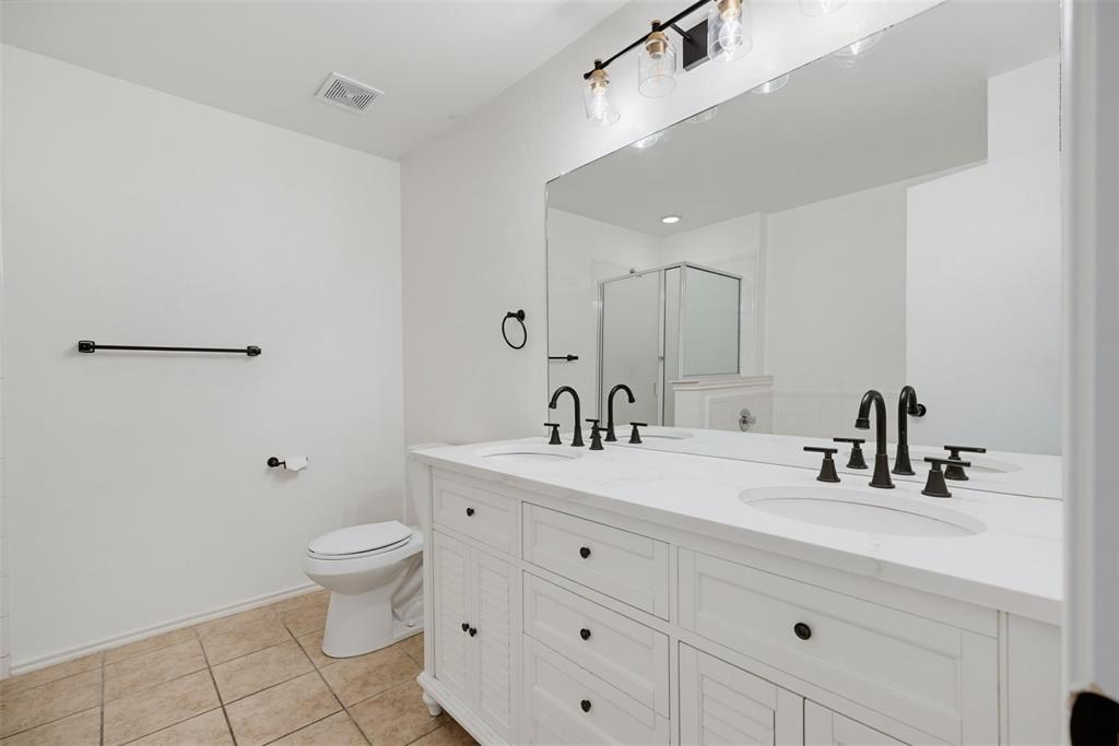1612 Crown Point Drive Property Photo 19