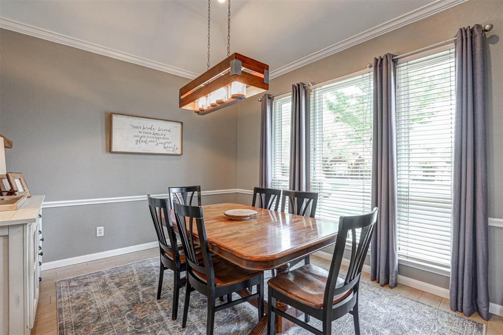 1803 Meadow Ridge Drive Property Photo 3