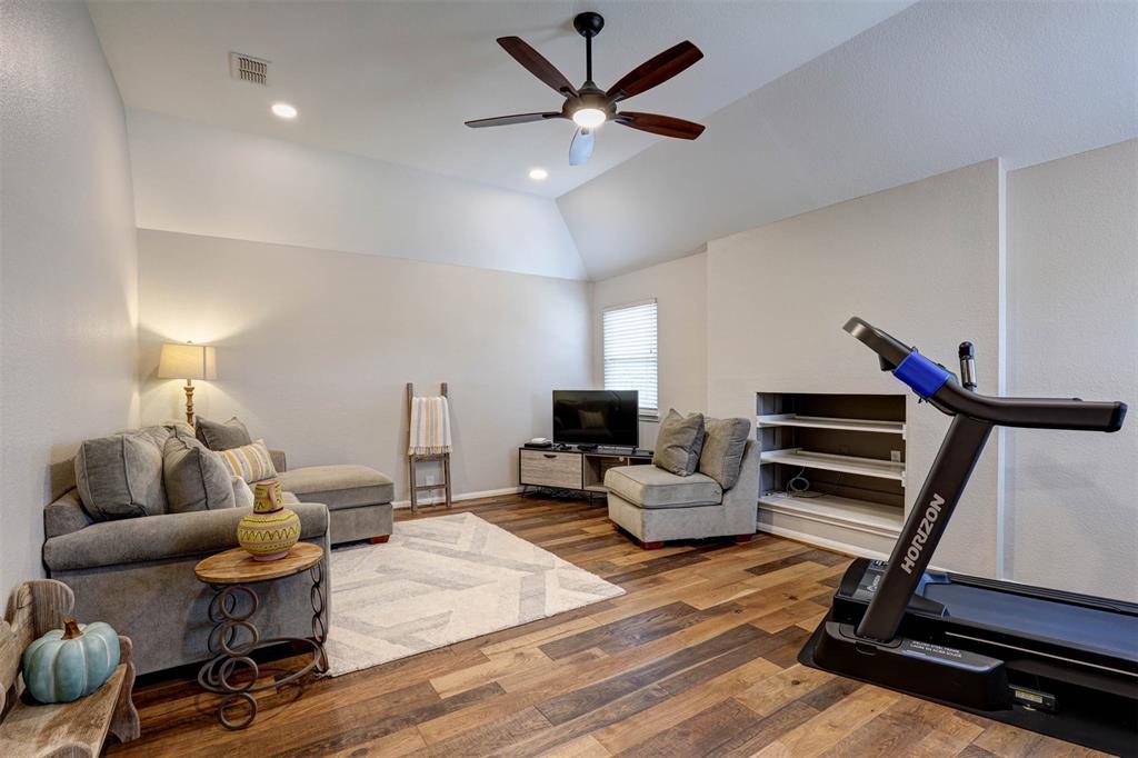 1803 Meadow Ridge Drive Property Photo 25
