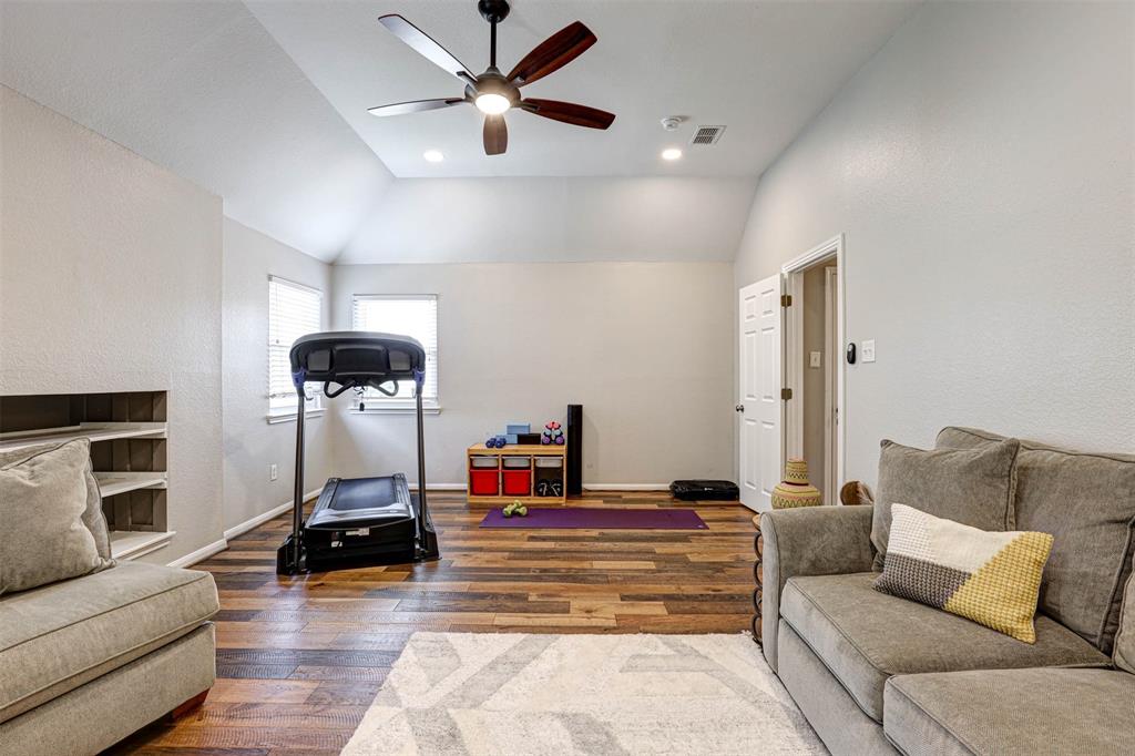 1803 Meadow Ridge Drive Property Photo 26
