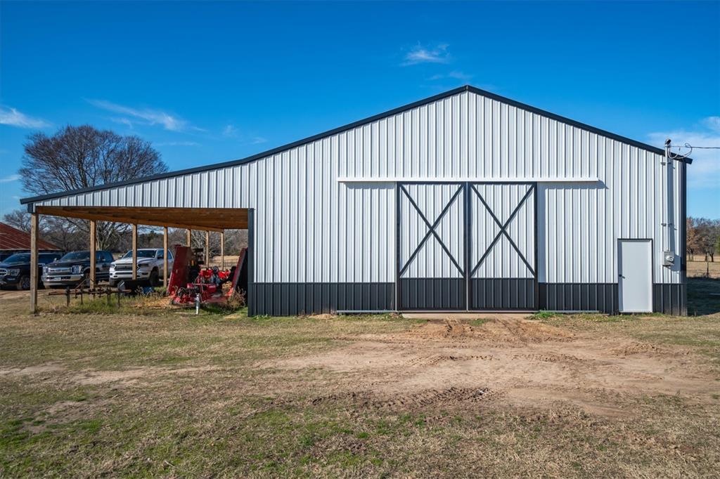 8612 Fm 1616 Property Photo 3