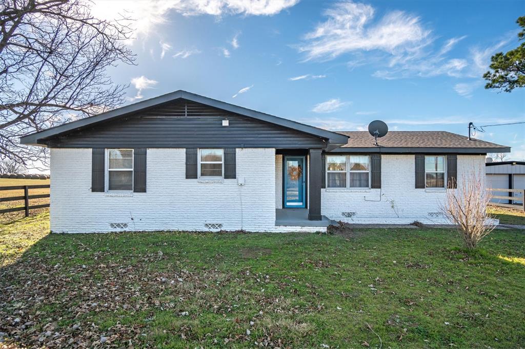 8612 Fm 1616 Property Photo 8