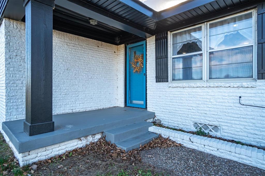 8612 Fm 1616 Property Photo 9