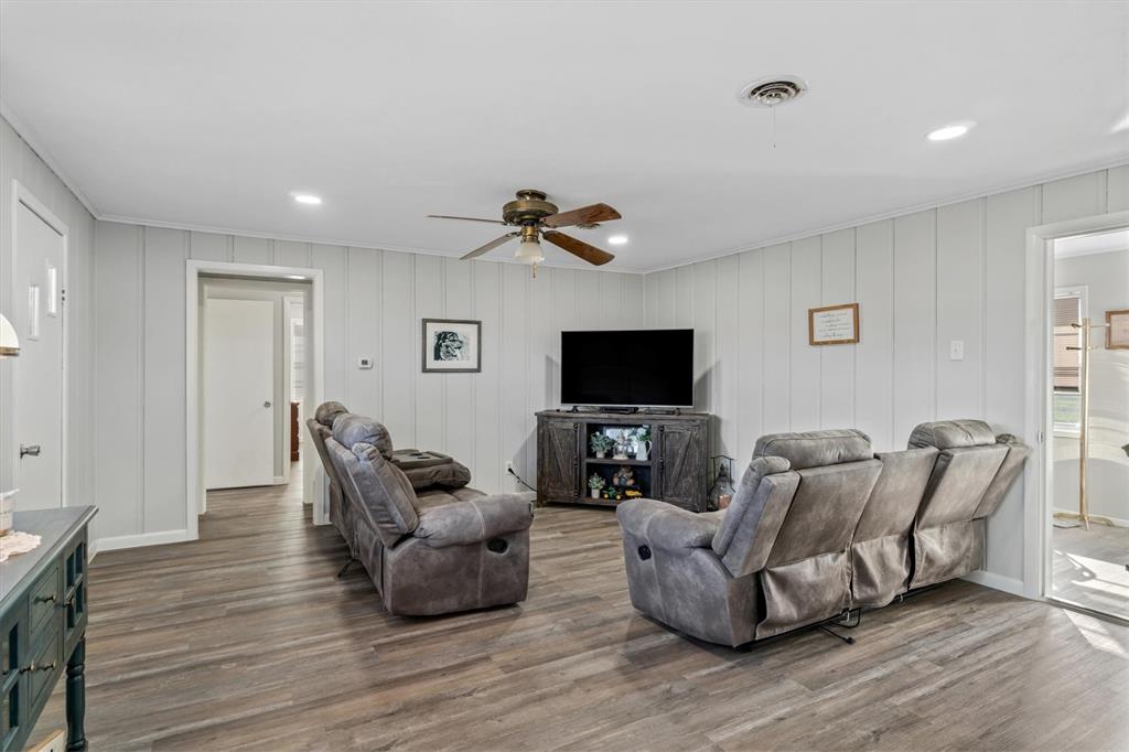8612 Fm 1616 Property Photo 13