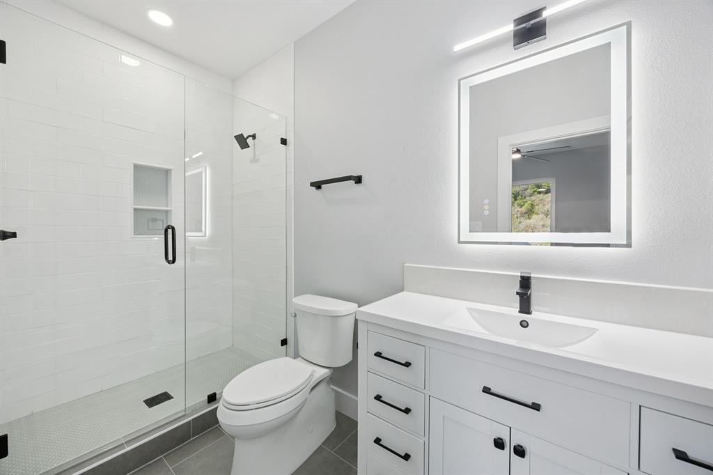 2415 Valley View Drive Property Photo 20