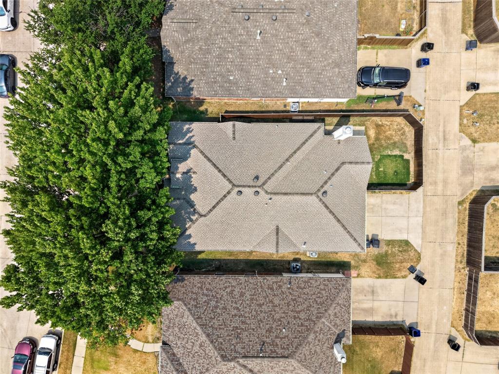6560 Plantation Lane Property Photo 4