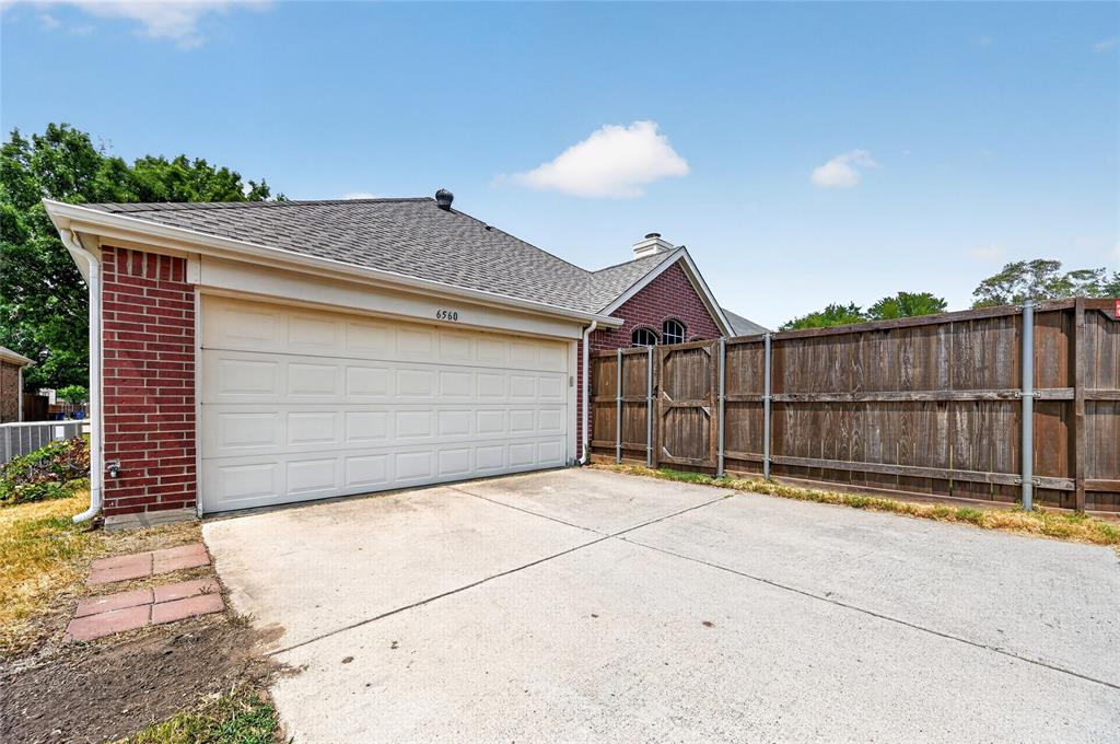 6560 Plantation Lane Property Photo 22