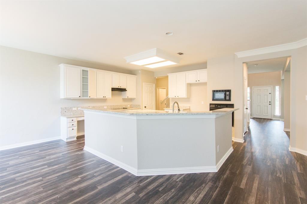 2608 Stone Mountain Court Property Photo 8