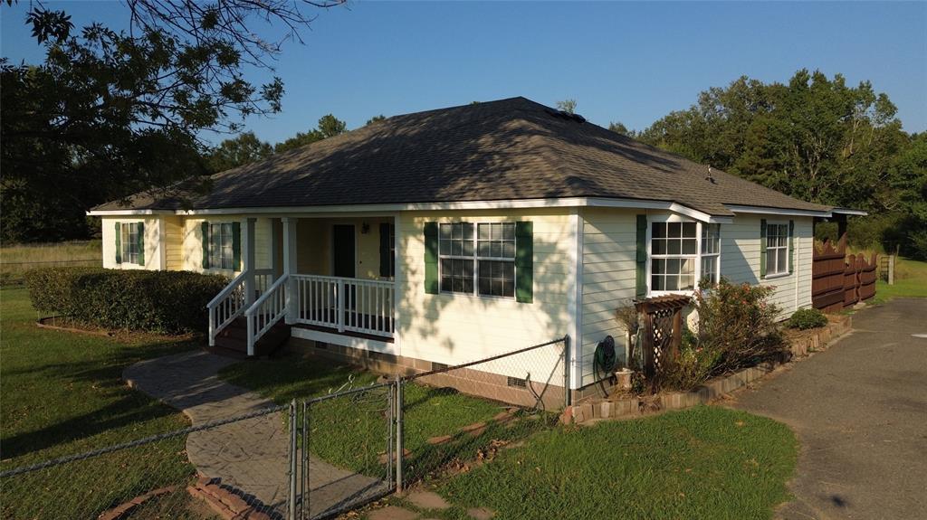 5905 Highway 175 Property Photo 1