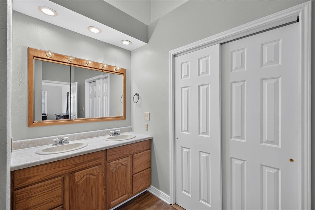 5905 Highway 175 Property Photo 18
