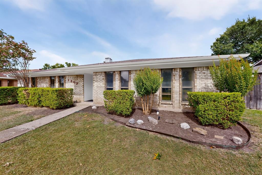 1302 N Yale Boulevard Property Photo 3