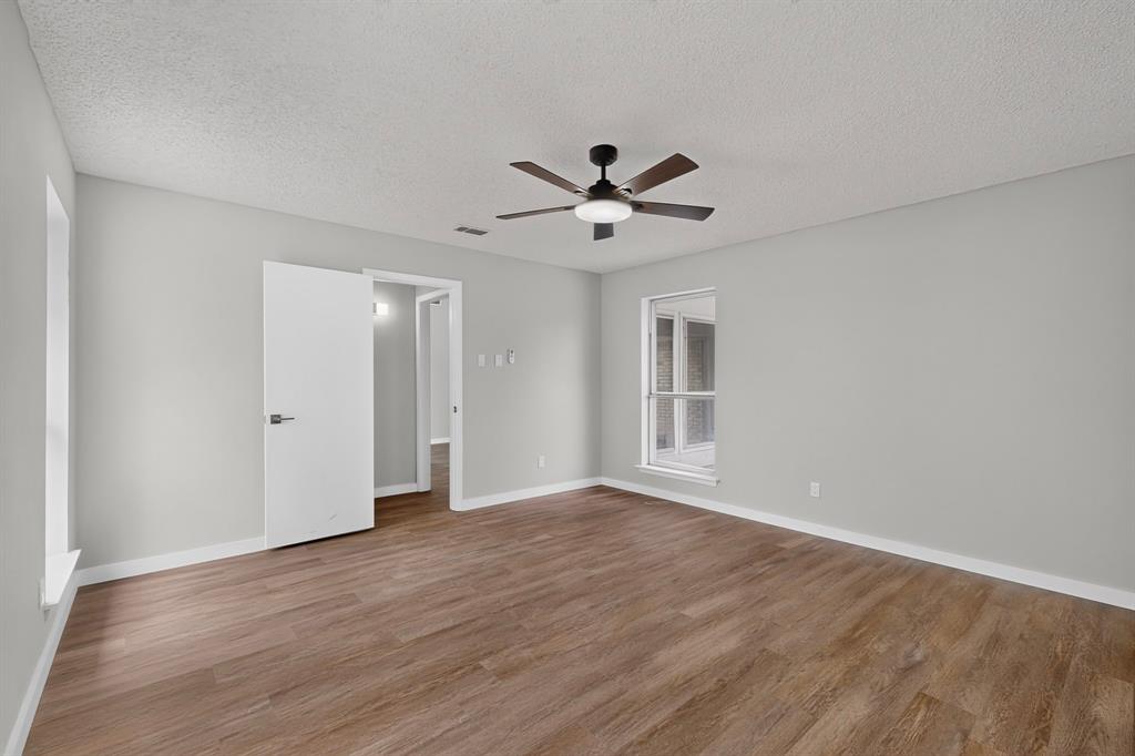 1302 N Yale Boulevard Property Photo 22