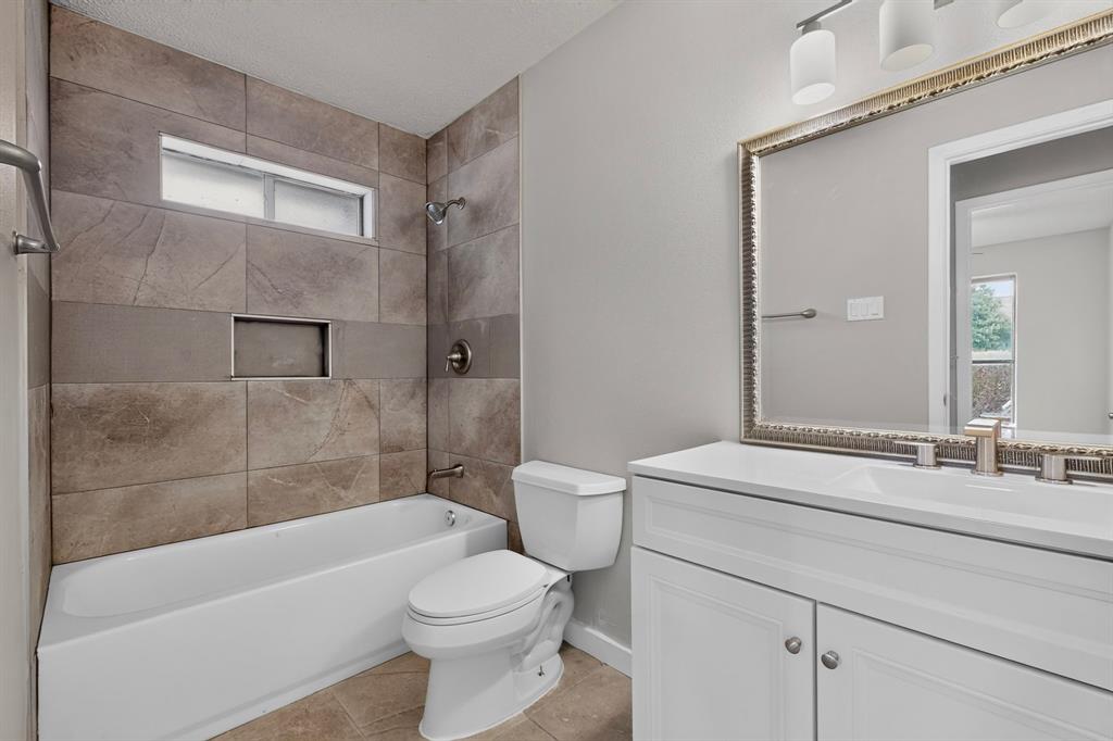 1302 N Yale Boulevard Property Photo 29