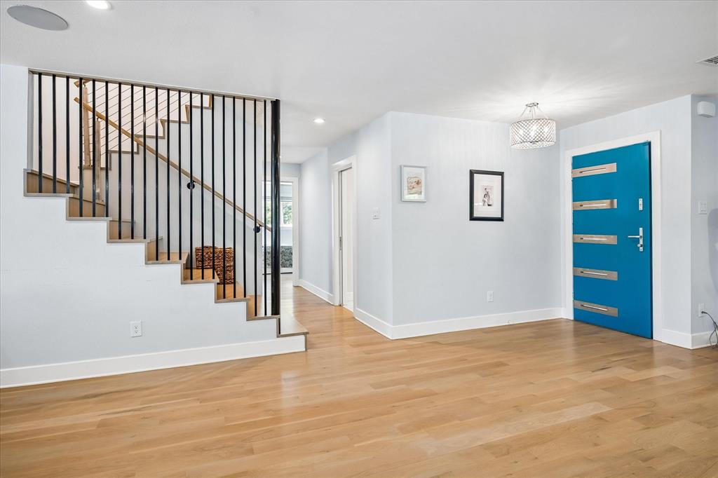 14010 Carillon Drive Property Photo 5