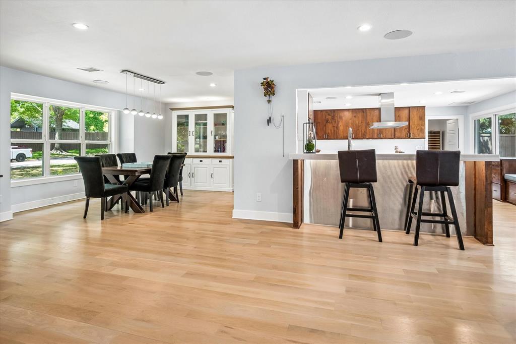 14010 Carillon Drive Property Photo 6