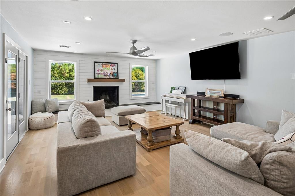 14010 Carillon Drive Property Photo 12