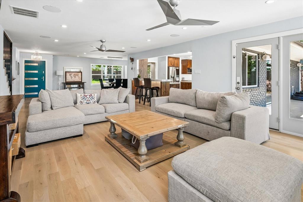14010 Carillon Drive Property Photo 13