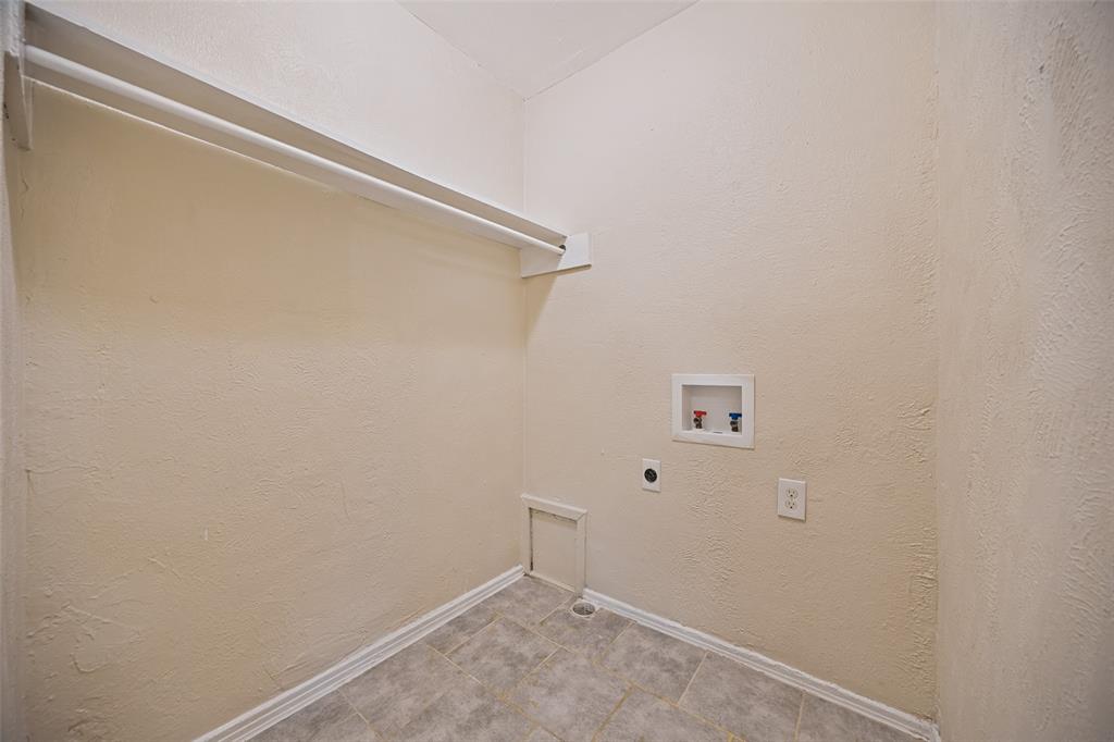 1821 Overhill Lane Property Photo 10