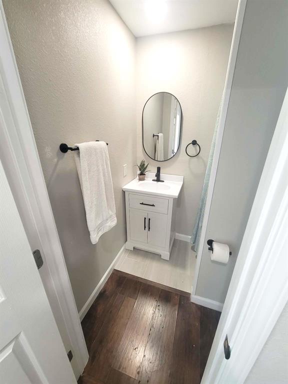 103 W Cayuga Drive Property Photo 16