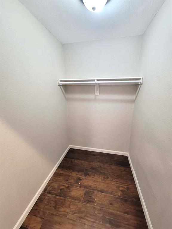 103 W Cayuga Drive Property Photo 21