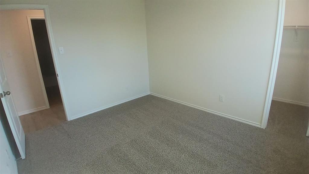 211 Whispering Pine Drive Property Photo 6