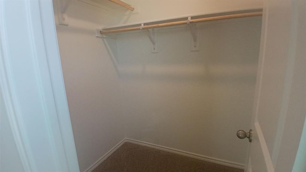 211 Whispering Pine Drive Property Photo 12