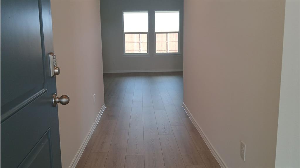 211 Whispering Pine Drive Property Photo 13