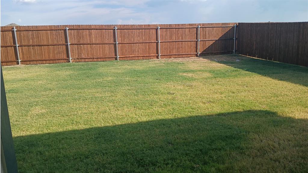 211 Whispering Pine Drive Property Photo 14