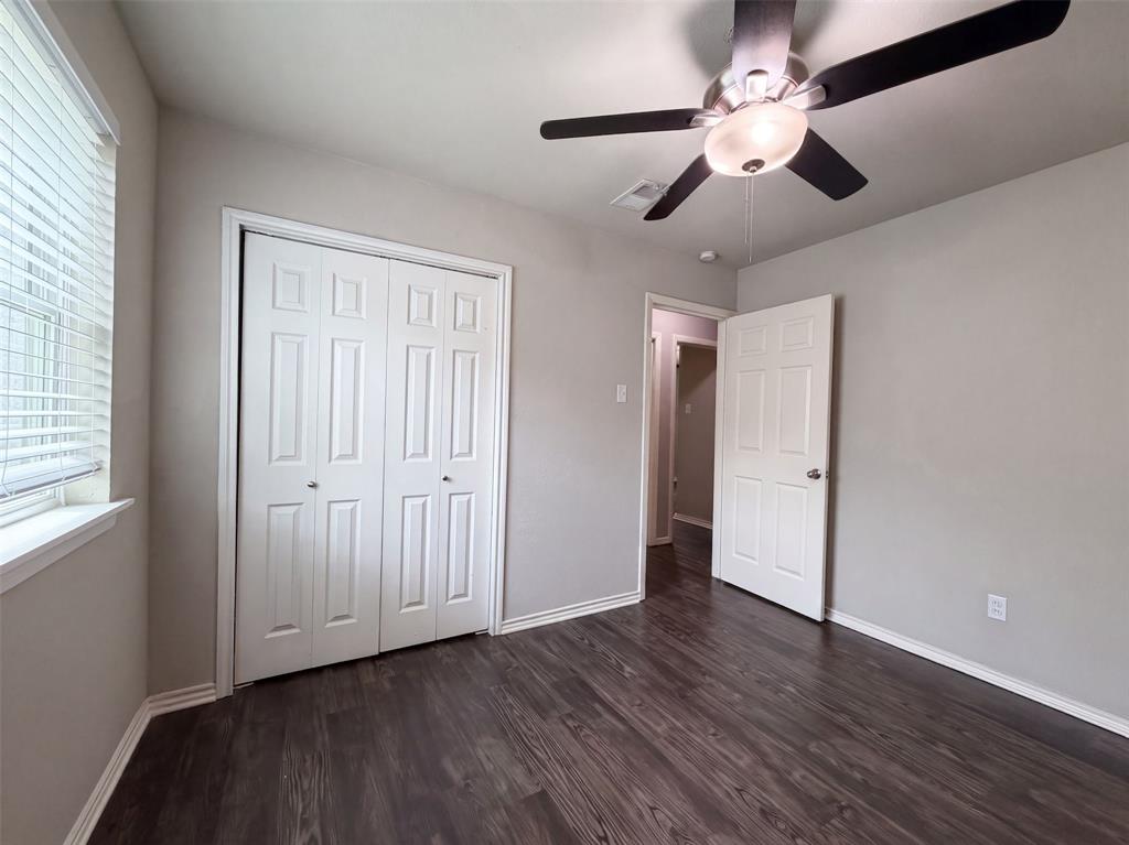 330 E Coral Way Property Photo 16
