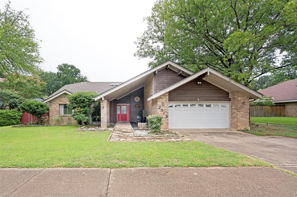 2512 Winding Hollow Lane Property Photo 1
