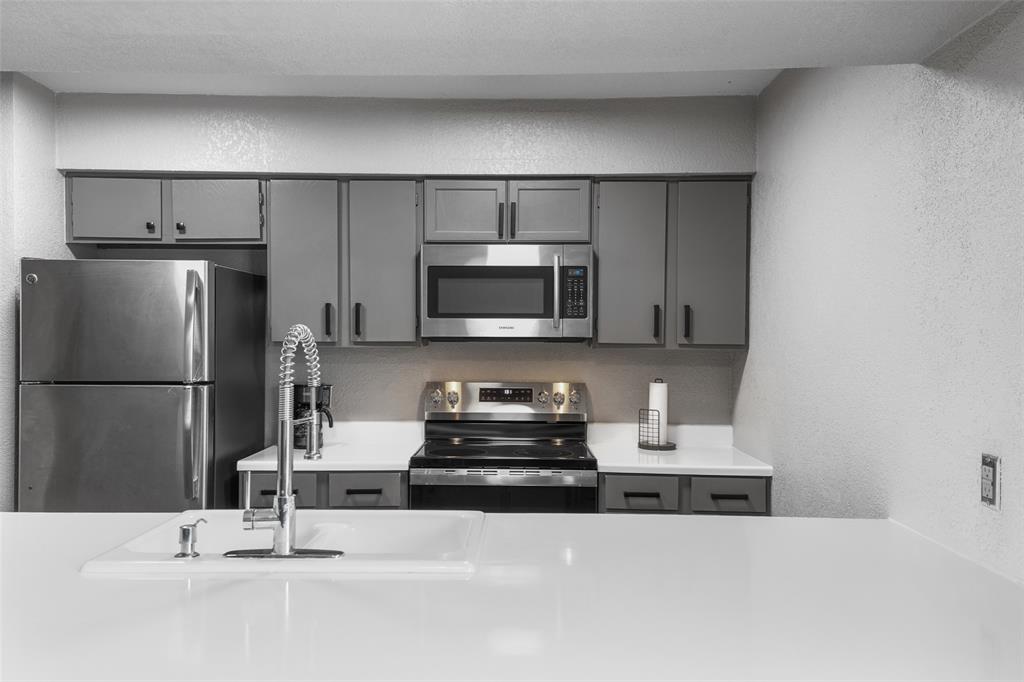 12482 Abrams Road 1003 Property Photo 10