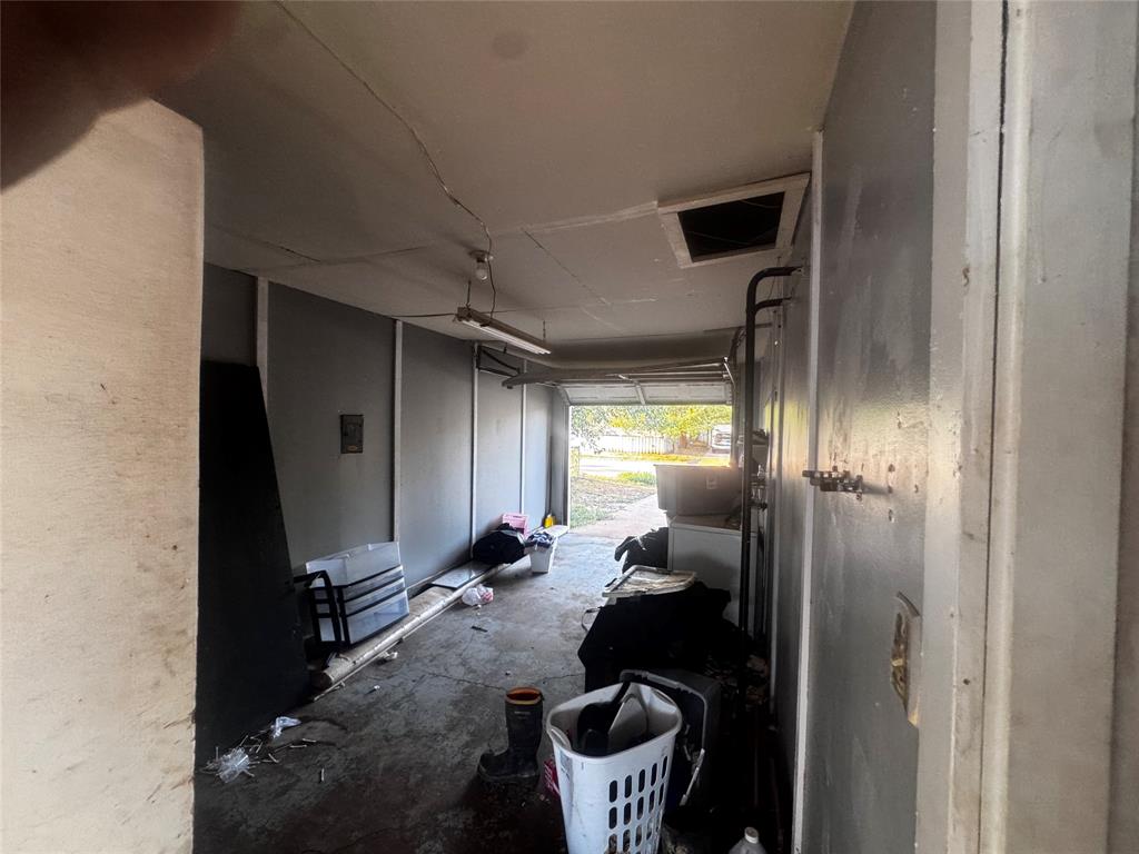 5257 Laguna Drive Property Photo 1